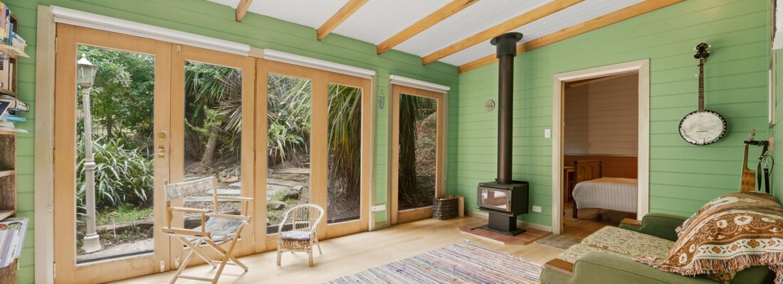 Fall Real Estate Naomi van Schie