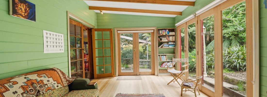 Naomi van Schie Naomi van Schie Fall Real Estate Naomi van Schie