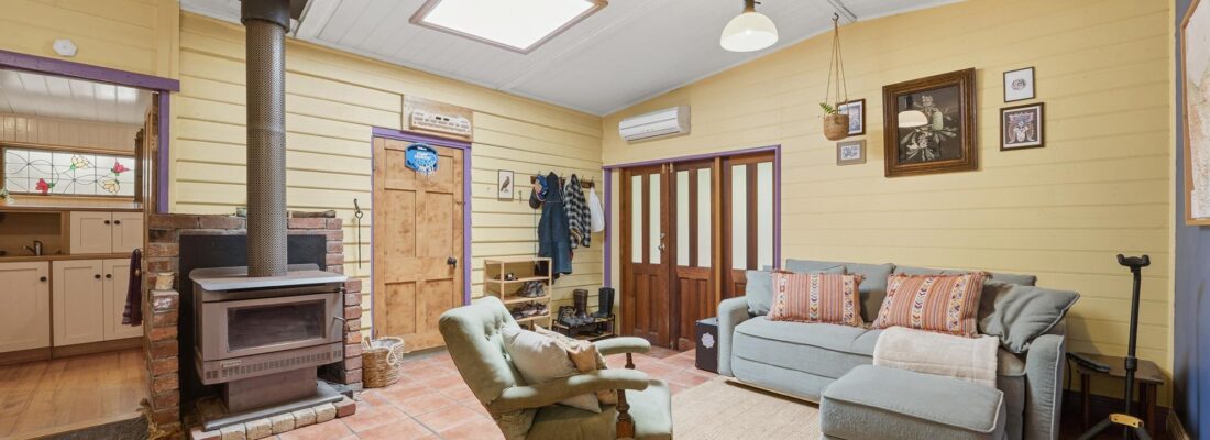 Naomi van Schie Naomi van Schie Fall Real Estate Naomi van Schie