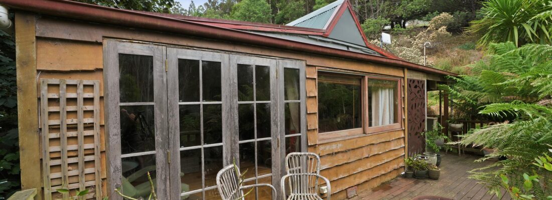 Fall Real Estate Naomi van Schie