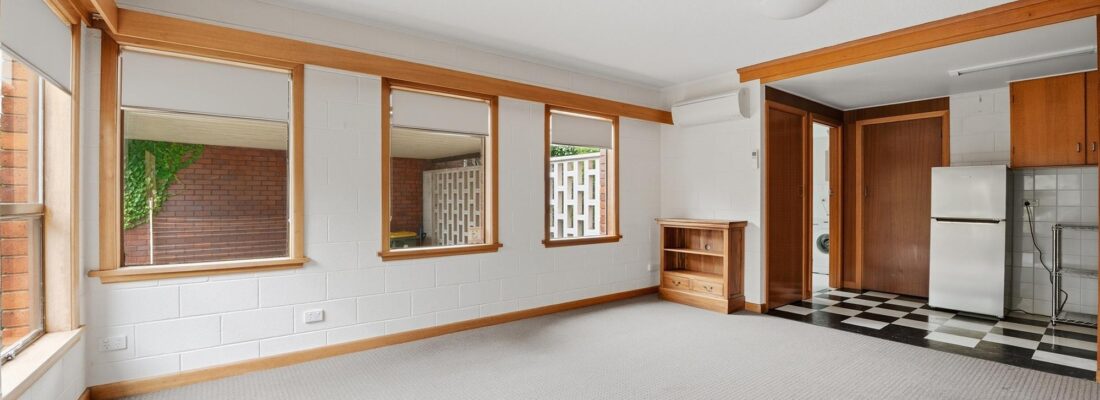 Naomi van Schie Naomi van Schie Fall Real Estate Naomi van Schie