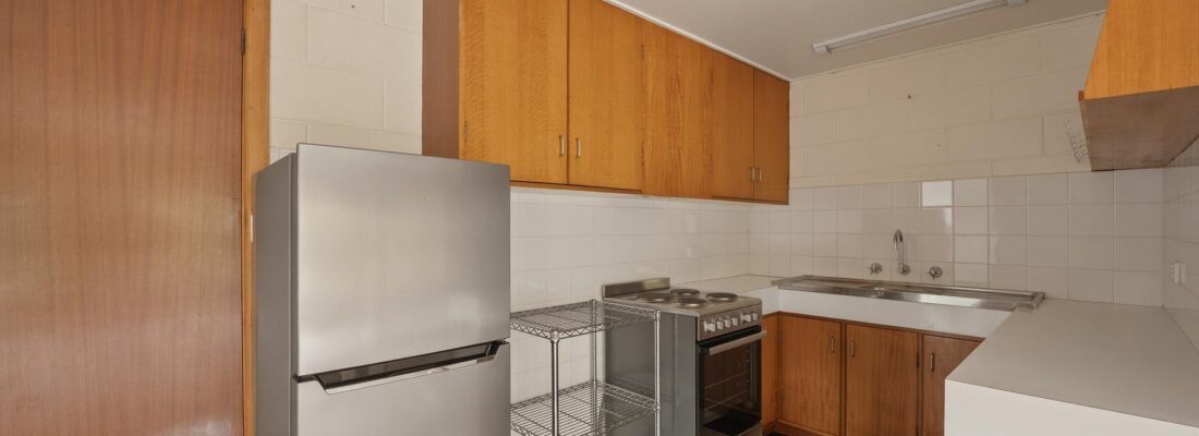 Naomi van Schie Naomi van Schie Fall Real Estate Naomi van Schie