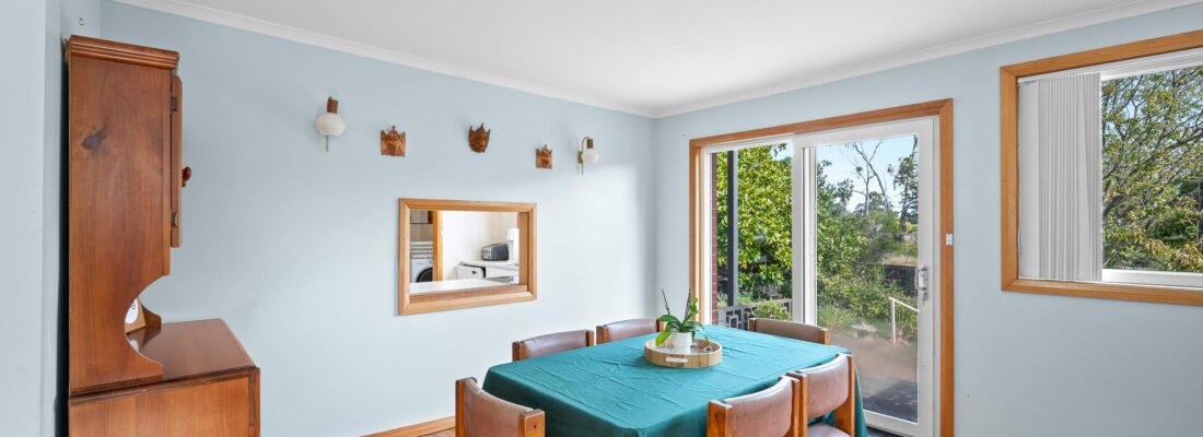 Kelly Fall & Jo Brownless Kelly Fall, Jo Brownless Fall Real Estate Kelly Fall & Jo Brownless