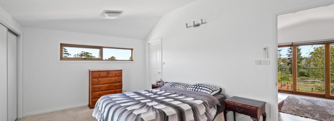 Kelly Fall & Jo Brownless Kelly Fall, Jo Brownless Fall Real Estate Kelly Fall & Jo Brownless