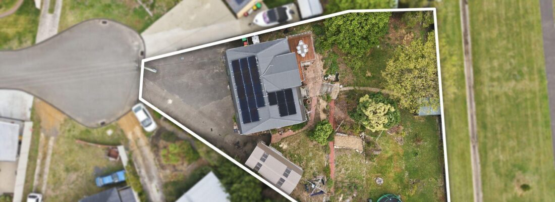 Fall Real Estate Kelly Fall & Jo Brownless