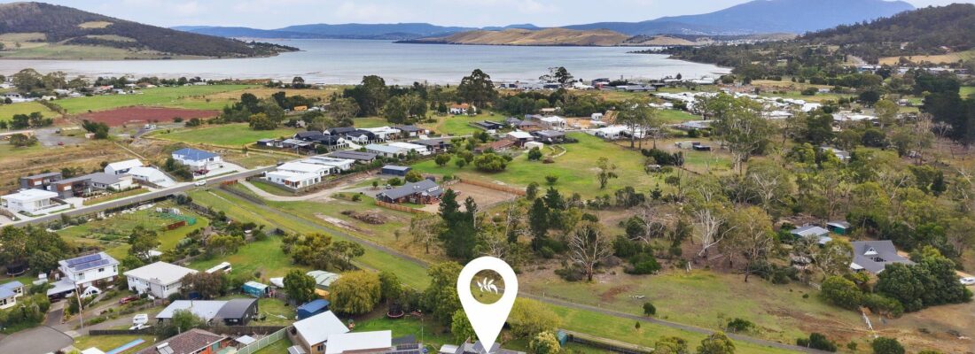 Fall Real Estate Kelly Fall & Jo Brownless