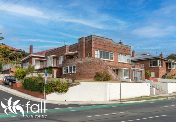 Fall Real Estate 4/158 Augusta Road, LENAH VALLEY TAS 7008