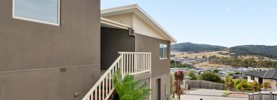 Kelly Fall & Jo Brownless Kelly Fall, Jo Brownless Fall Real Estate Kelly Fall & Jo Brownless