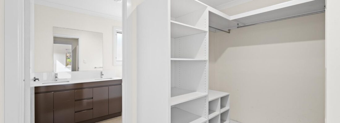 Kelly Fall & Jo Brownless Kelly Fall, Jo Brownless Fall Real Estate Kelly Fall & Jo Brownless