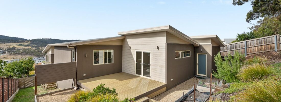 Kelly Fall & Jo Brownless Kelly Fall, Jo Brownless Fall Real Estate Kelly Fall & Jo Brownless