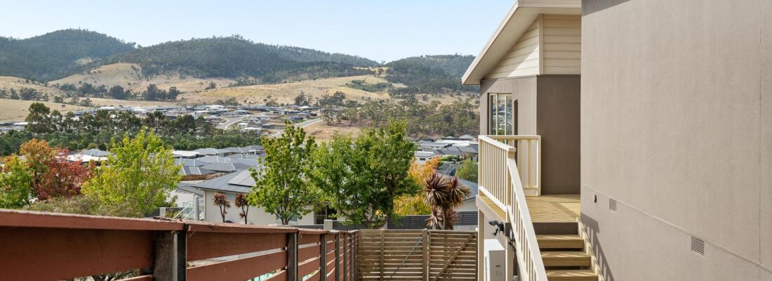 Kelly Fall & Jo Brownless Kelly Fall, Jo Brownless Fall Real Estate Kelly Fall & Jo Brownless