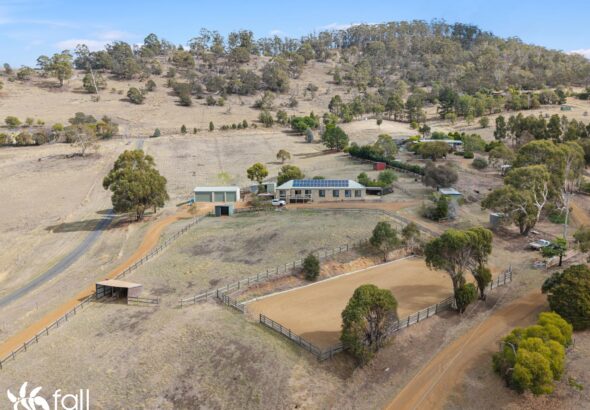 Fall Real Estate 2 Kadina Road, CAMBRIDGE TAS 7170