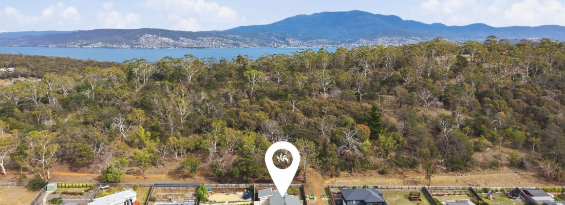 Fall Real Estate Kelly Fall & Jo Brownless