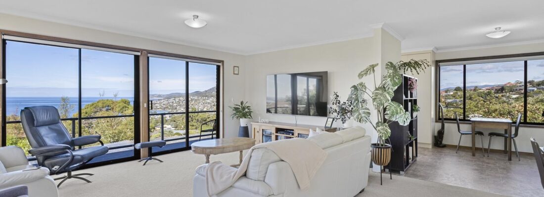 Kim Chandler-Storey Kim Chandler-Storey Fall Real Estate Kim Chandler-Storey