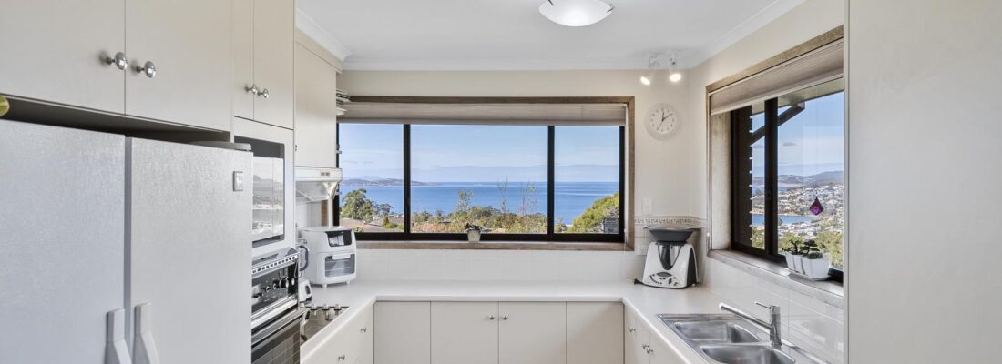 Kim Chandler-Storey Kim Chandler-Storey Fall Real Estate Kim Chandler-Storey