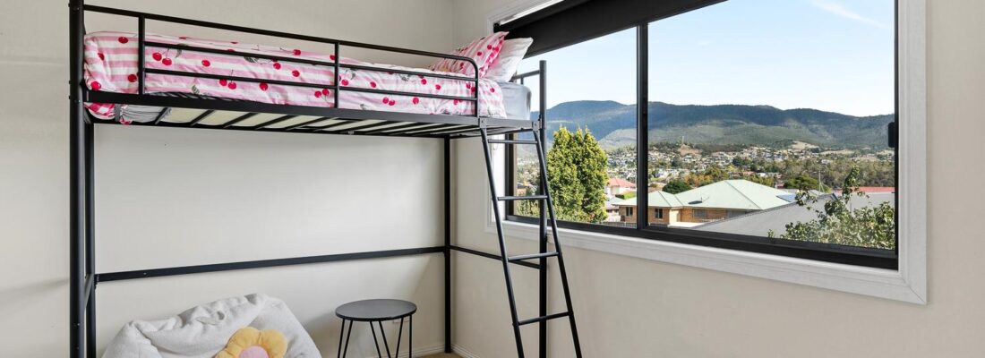 Kelly Fall & Jo Brownless Kelly Fall, Jo Brownless Fall Real Estate Kelly Fall & Jo Brownless