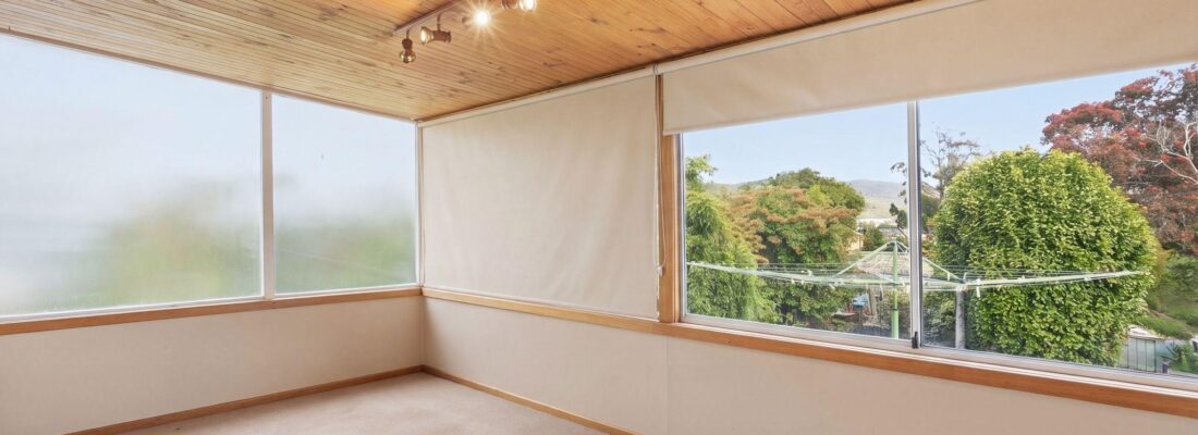 Kelly Fall & Jo Brownless Kelly Fall, Jo Brownless Fall Real Estate Kelly Fall & Jo Brownless