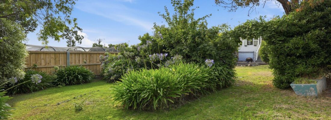 Kelly Fall & Jo Brownless Kelly Fall, Jo Brownless Fall Real Estate Kelly Fall & Jo Brownless