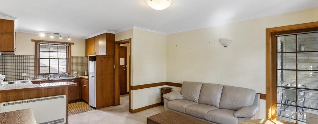 Samantha Nolder Samantha Nolder Fall Real Estate Samantha Nolder