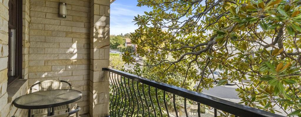 Samantha Nolder Samantha Nolder Fall Real Estate Samantha Nolder