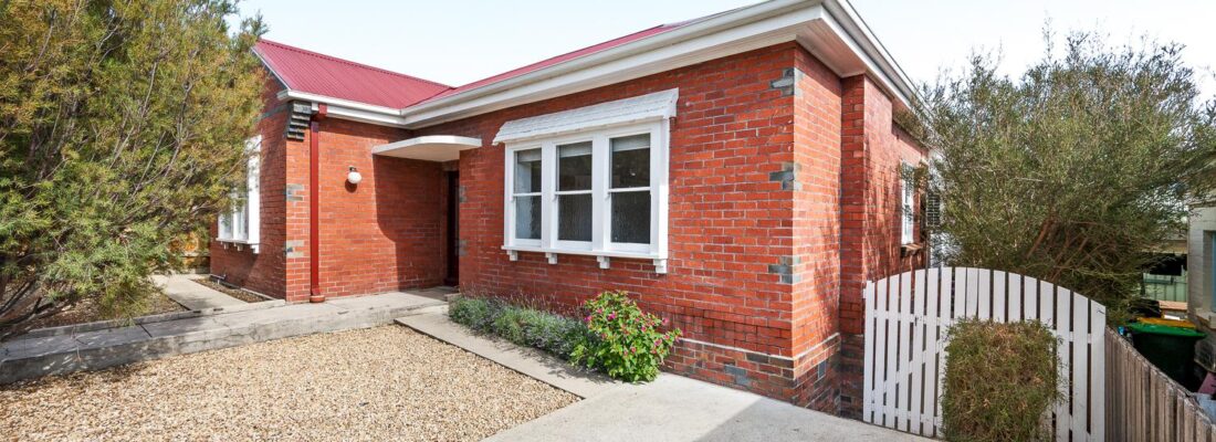 Kelly Fall & Jo Brownless Kelly Fall, Jo Brownless Fall Real Estate Kelly Fall & Jo Brownless