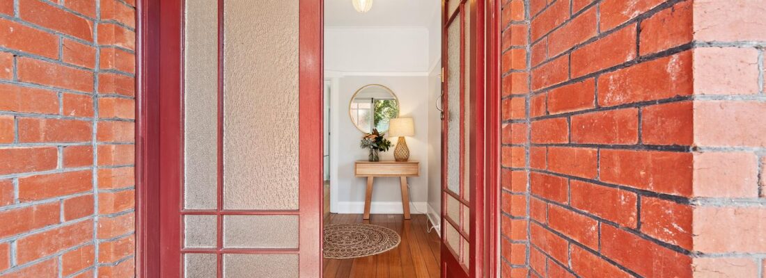 Kelly Fall & Jo Brownless Kelly Fall, Jo Brownless Fall Real Estate Kelly Fall & Jo Brownless