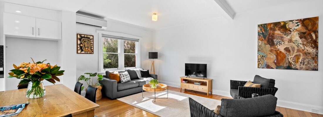 Kelly Fall & Jo Brownless Kelly Fall, Jo Brownless Fall Real Estate Kelly Fall & Jo Brownless