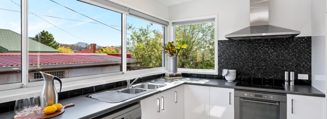 Kelly Fall & Jo Brownless Kelly Fall, Jo Brownless Fall Real Estate Kelly Fall & Jo Brownless