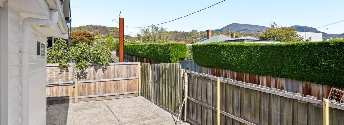 Kelly Fall & Jo Brownless Kelly Fall, Jo Brownless Fall Real Estate Kelly Fall & Jo Brownless