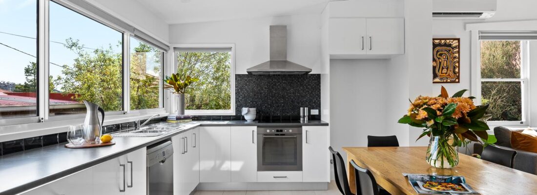 Kelly Fall & Jo Brownless Kelly Fall, Jo Brownless Fall Real Estate Kelly Fall & Jo Brownless