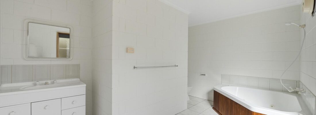 Elle Rooke-Jones Elle Rooke-Jones Fall Real Estate Elle Rooke-Jones