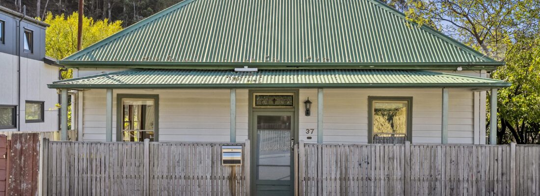 Kim Chandler-Storey Kim Chandler-Storey Fall Real Estate Kim Chandler-Storey