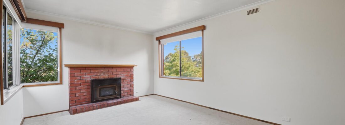 Naomi van Schie Naomi van Schie Fall Real Estate Naomi van Schie