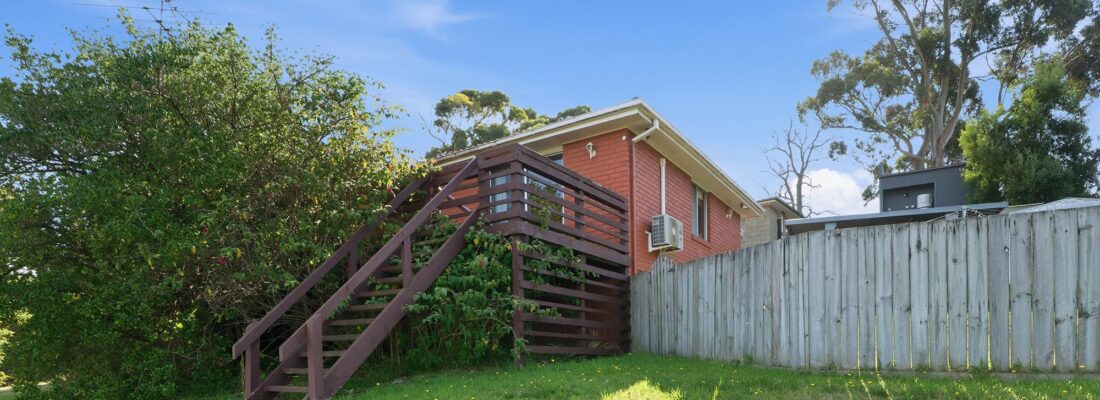 Naomi van Schie Naomi van Schie Fall Real Estate Naomi van Schie