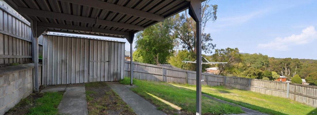 Naomi van Schie Naomi van Schie Fall Real Estate Naomi van Schie