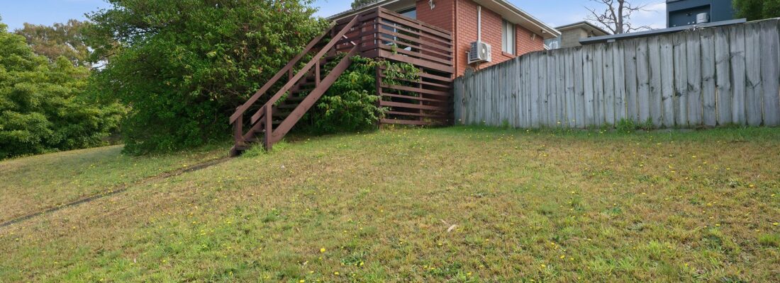 Naomi van Schie Naomi van Schie Fall Real Estate Naomi van Schie