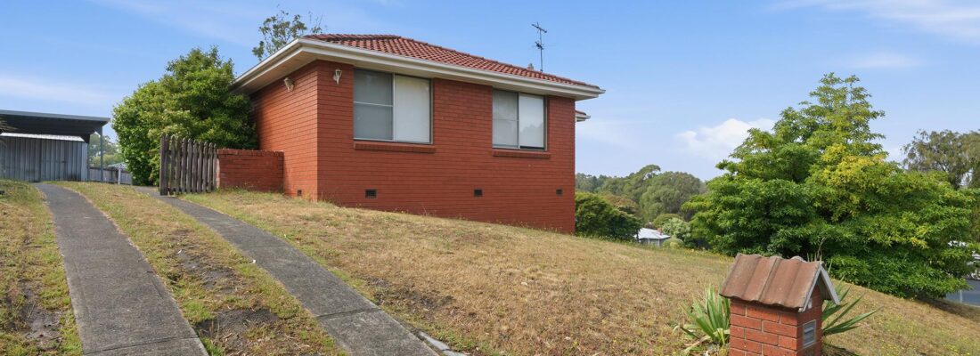 Naomi van Schie Naomi van Schie Fall Real Estate Naomi van Schie