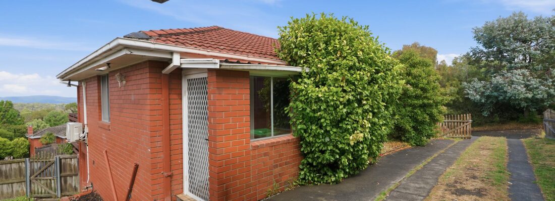 Naomi van Schie Naomi van Schie Fall Real Estate Naomi van Schie