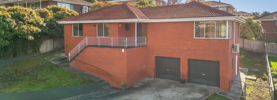 Fall Real Estate Elyse Lamprill