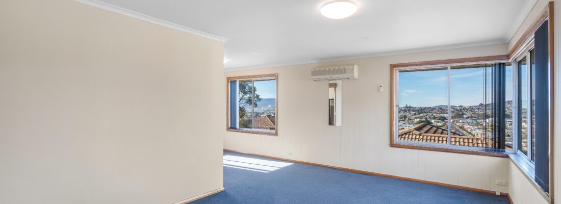 Elyse Lamprill Elyse Lamprill Fall Real Estate Elyse Lamprill