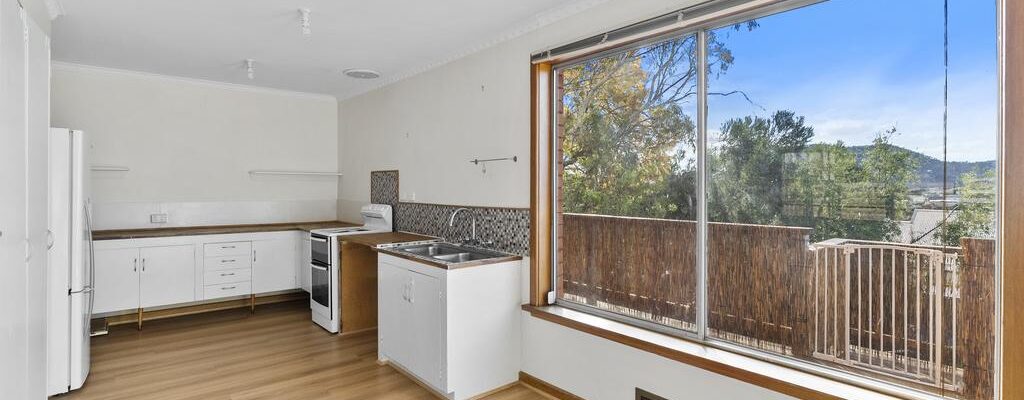 Samantha Nolder Samantha Nolder Fall Real Estate Samantha Nolder