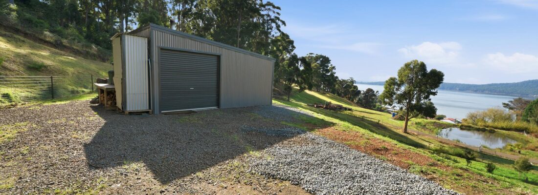 Naomi van Schie Naomi van Schie Fall Real Estate Naomi van Schie