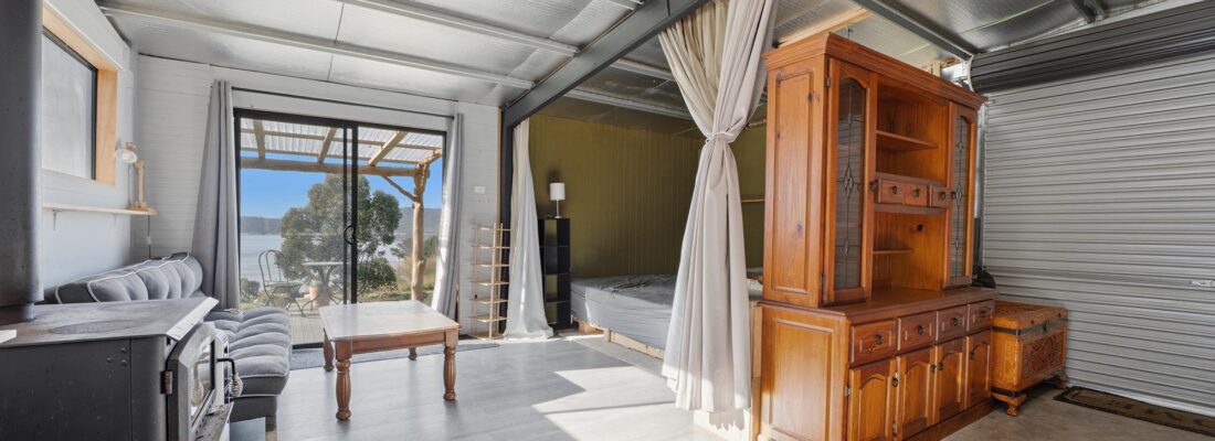 Naomi van Schie Naomi van Schie Fall Real Estate Naomi van Schie