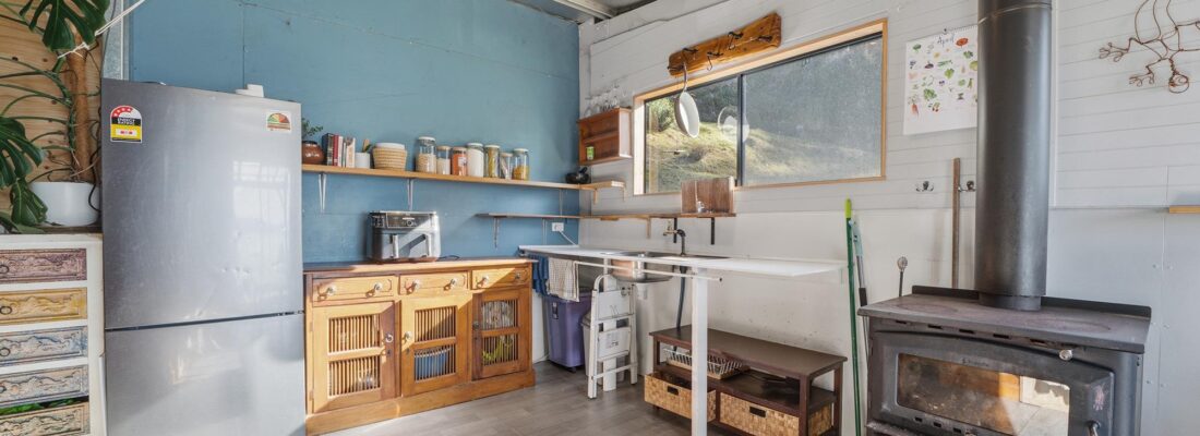 Naomi van Schie Naomi van Schie Fall Real Estate Naomi van Schie