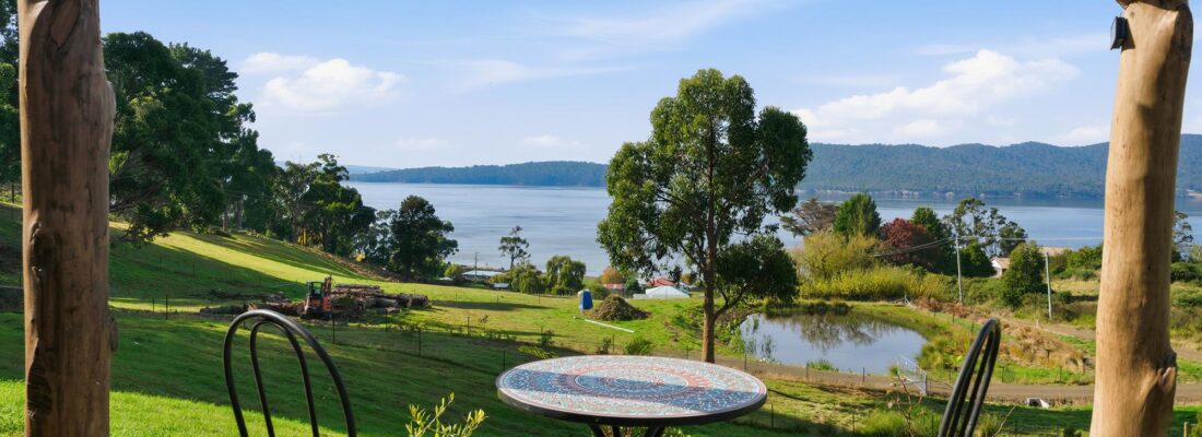 Naomi van Schie Naomi van Schie Fall Real Estate Naomi van Schie