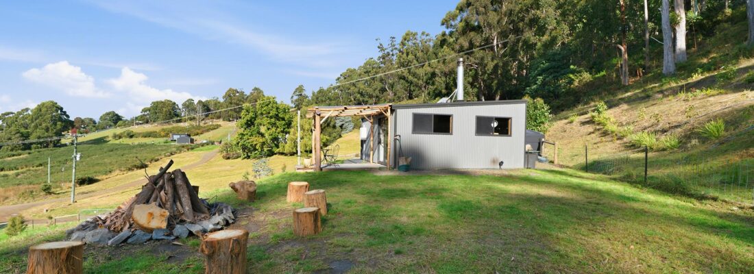 Naomi van Schie Naomi van Schie Fall Real Estate Naomi van Schie