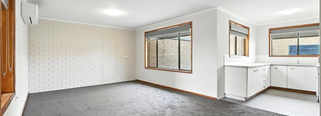 Elyse Lamprill Elyse Lamprill Fall Real Estate Elyse Lamprill