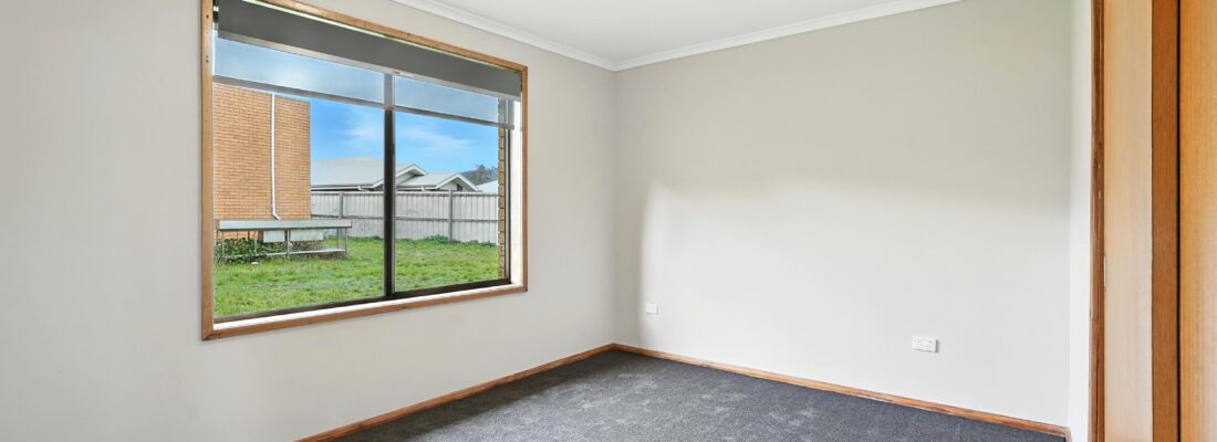 Elyse Lamprill Elyse Lamprill Fall Real Estate Elyse Lamprill