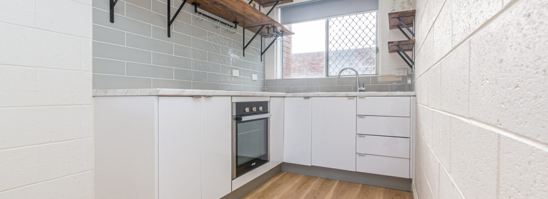 Elle Rooke-Jones Elle Rooke-Jones Fall Real Estate Elle Rooke-Jones