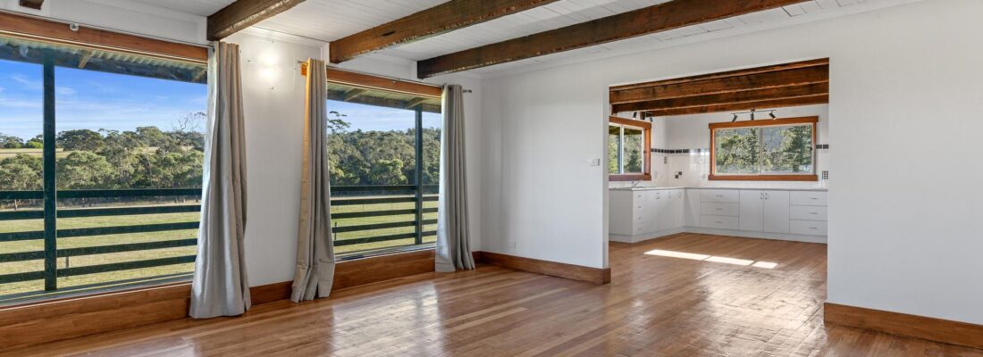 Elle Rooke-Jones Elle Rooke-Jones Fall Real Estate Elle Rooke-Jones